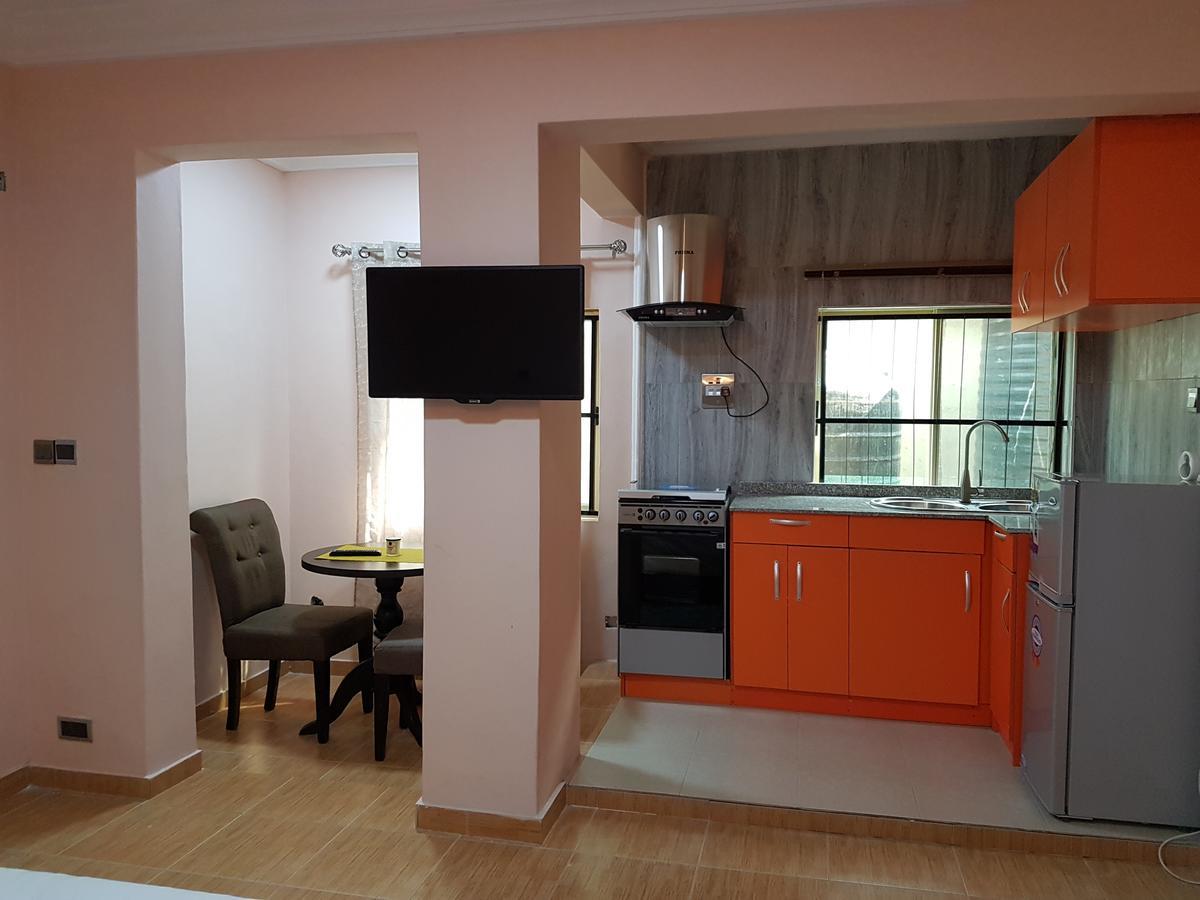 מלון לגוס Hillside Gardens Ltd מראה חיצוני תמונה